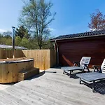 Seaside Cozy Cottage-by Traum *