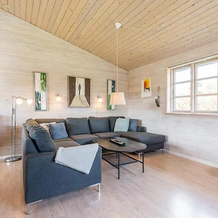 Seaside Cozy Cottage-by Traum Holiday home